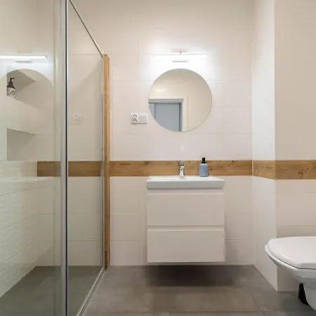 Apartmán Oasis Trzy Stawy - Free Parking - Self Check-In Katovice Exteriér fotografie